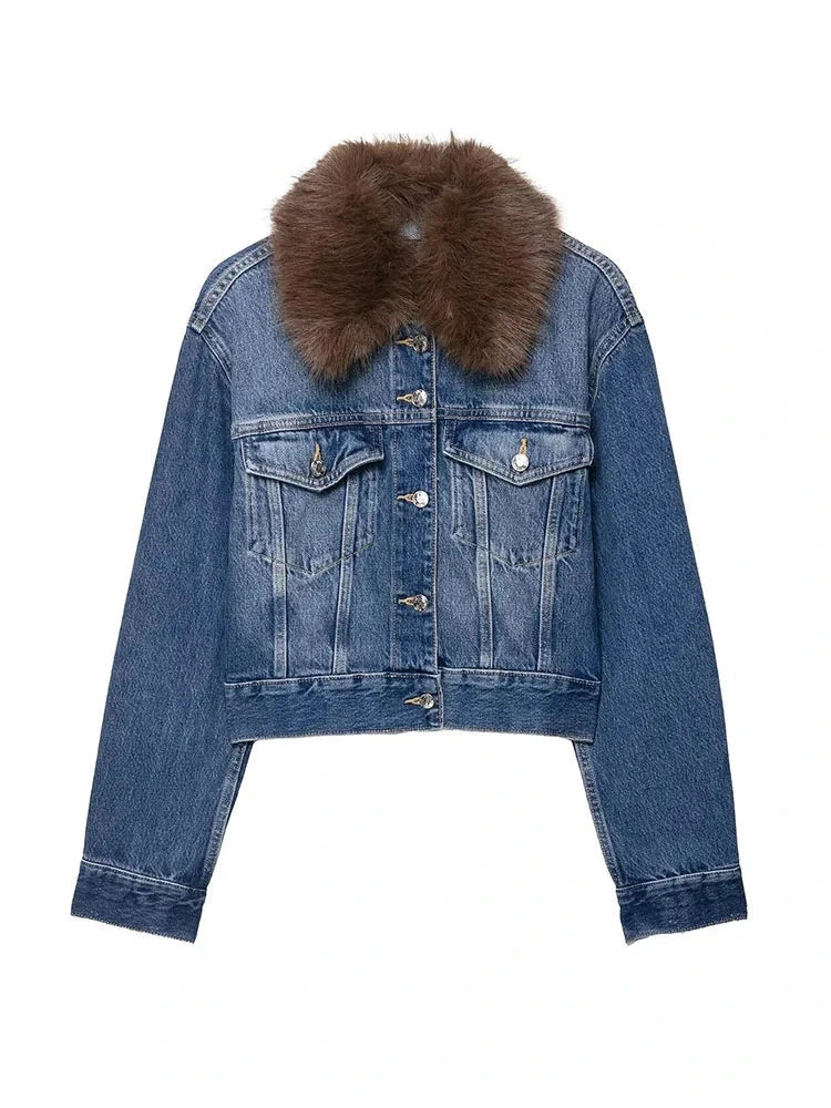 Chic short jacket with single-breasted closure, crafted from high-quality polyester for a regular fit.