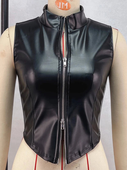 Chic black zippered crop top in PU leather with medium stretch and regular length, perfect for casual and clubwear styles.