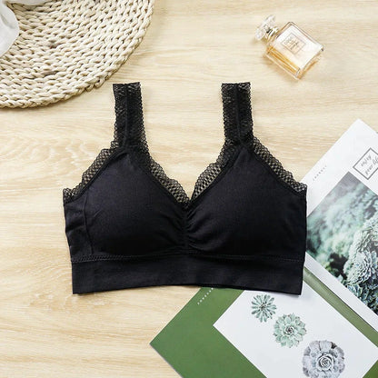 Lace-trimmed cotton bandeau top in classic black with an elegant back design. Ideal for layering or standalone wear.