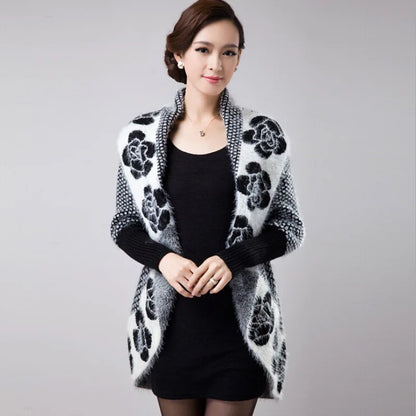 Back Long Knitted Shawl Street Wear Jacquard Floral Sweater Fashion Women Velvet Fur Turn Down Collar Thick Cardigans Knitwear