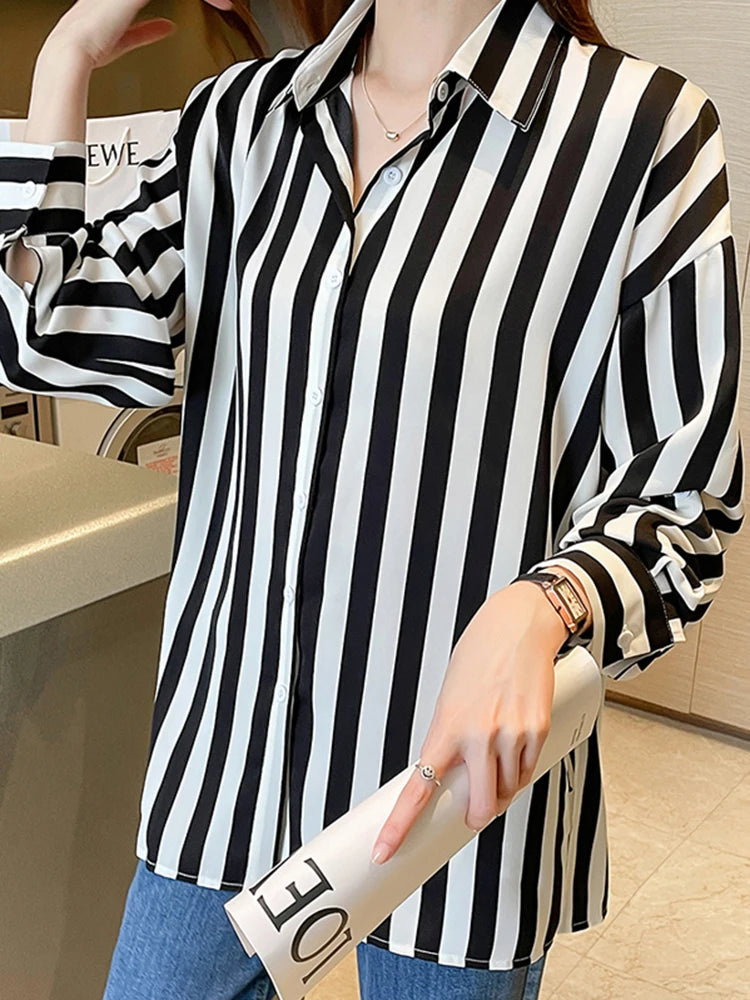 Fashion Black White Striped Print Women's Blouses Casual Long Sleeve Office Lady Blouse Shirts Female Loose Blusas Tops 2024