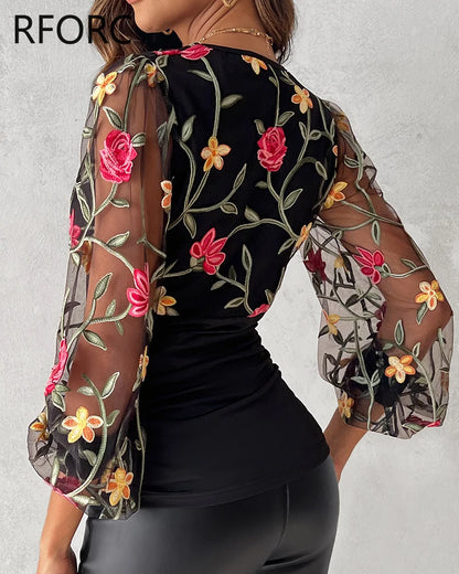 2023 Women Floral Pattern Deep V Neck Contrast Mesh Patch Long Sleeves Blouse Top