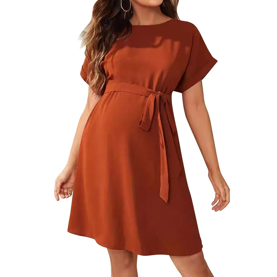 Comfortable Maternity Dress - Stylish Expectant Mother