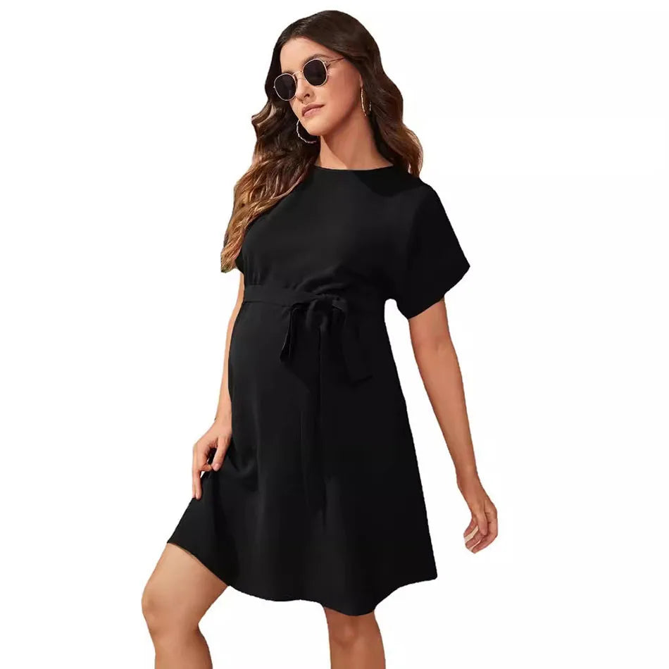 Comfortable Maternity Dress - Stylish Expectant Mother